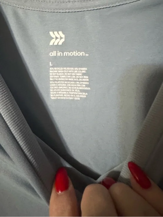 All In Motion  Light Blue Short-Sleeve Crewneck Shirt Large NWT - Picture 3 of 4